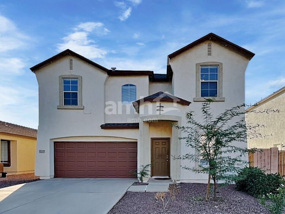 40600 N Jay Ln in San Tan Valley, AZ - Building Photo