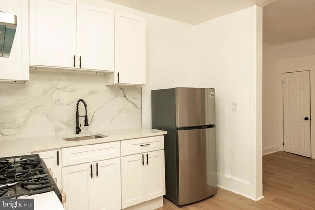 5723 Delancey St, Unit 181 in Philadelphia, PA - Building Photo - Building Photo