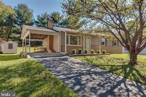 12133 Suffolk Terrace in Gaithersburg, MD - Building Photo - Building Photo