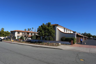 Villa Serena in El Cajon, CA - Building Photo - Building Photo