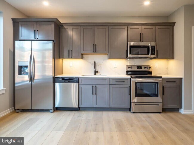 property at 769 S 10th St