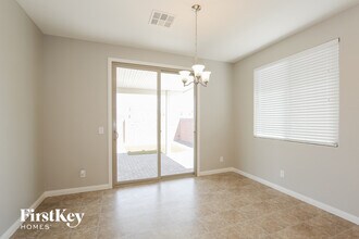 340 Casmailia Ave in North Las Vegas, NV - Building Photo - Building Photo