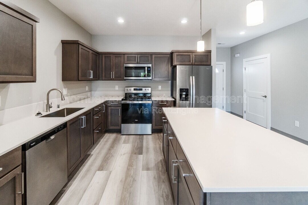 1717 N Manifold Ln in Spokane Valley, WA - Building Photo