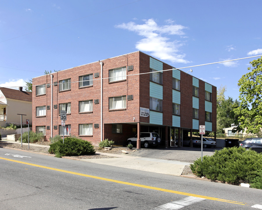 Mile High Apartments in Denver, CO - Building Photo