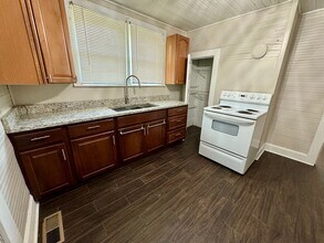 513 East Ave in Belmont, NC - Building Photo - Building Photo