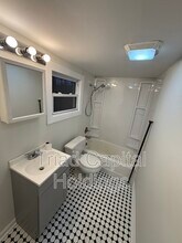 1227 Fairfield Dr in Winston-Salem, NC - Building Photo - Building Photo