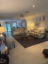 201 Del Rio Blvd in Boca Raton, FL - Building Photo - Building Photo