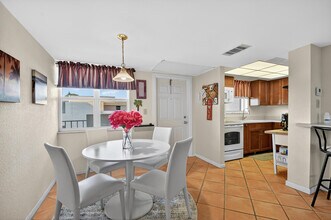 1810 New Palm Way in Boynton Beach, FL - Foto de edificio - Building Photo