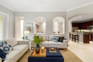 4300 S Beach Pkwy in Jacksonville Beach, FL - Building Photo