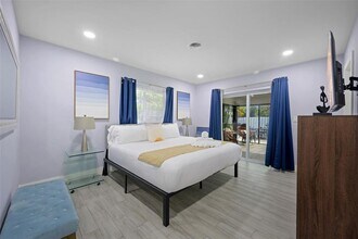 5240 NE 14th Ter in Fort Lauderdale, FL - Building Photo - Building Photo