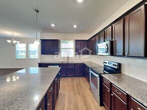 326 Pine Terrace Dr in Ruskin, FL - Building Photo - Building Photo
