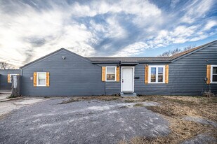 1802 NW Lake Ave in Lawton, OK - Building Photo