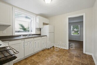 6612 Adair Ave in Norfolk, VA - Building Photo - Building Photo