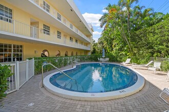 127 Peruvian Ave in Palm Beach, FL - Building Photo - Building Photo