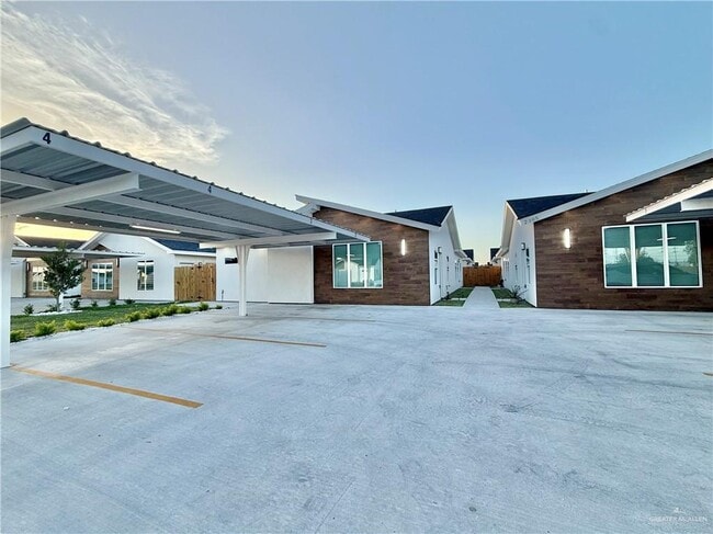 property at 2305 E San Andrea St