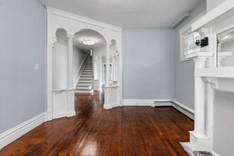 4 Amity St in Cohoes, NY - Building Photo - Building Photo