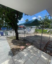 1019 NW 24th St in Miami, FL - Building Photo - Building Photo