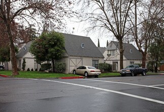 607 E Marshall St in Turlock, CA - Building Photo - Building Photo