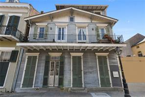 property at 1026 Dumaine St