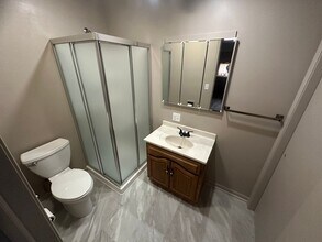 2215 S 6th St in Council Bluffs, IA - Building Photo - Building Photo