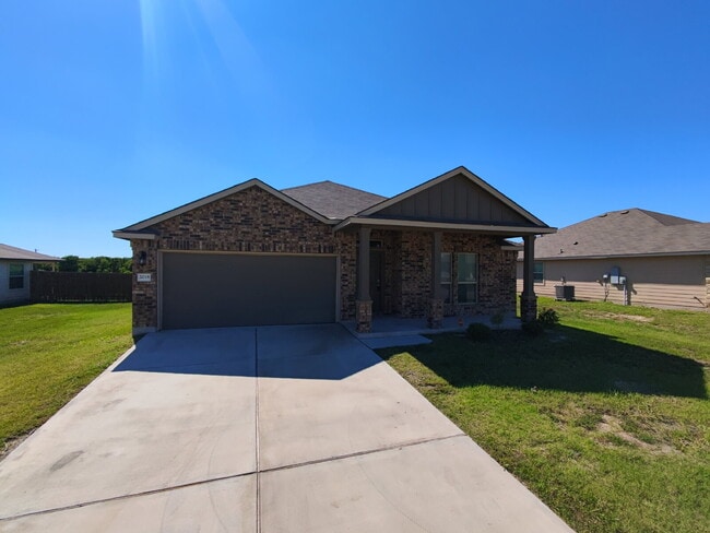 property at 2018 Bee Crk Lp