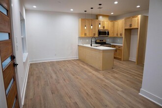 8805 Parkway Dr in Houston, TX - Foto de edificio - Building Photo