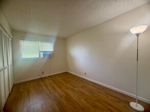 98-1445-1445 Kamahao St in Pearl City, HI - Building Photo - Building Photo