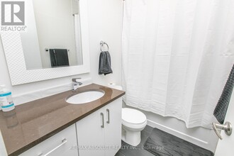246-246 Westhaven Crescent in Ottawa, ON - Building Photo - Building Photo