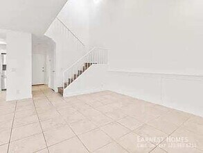 720 W Olympic Blvd in Montebello, CA - Building Photo - Building Photo