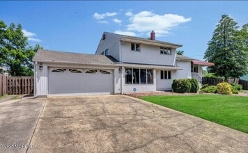 4 Coral Way in Neptune City, NJ - Building Photo - Building Photo