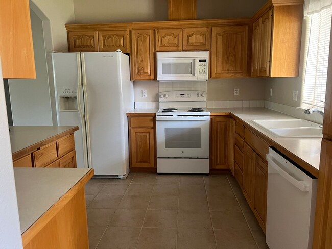 207 Grizzly Ave in Eugene, OR - Building Photo - Building Photo