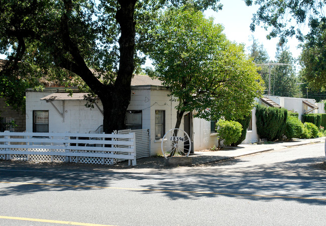 18394 Sonoma Hwy in Sonoma, CA - Building Photo - Building Photo