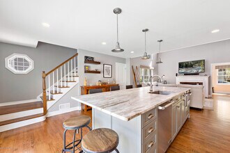 344 Euclid Ave in Manasquan, NJ - Building Photo - Building Photo