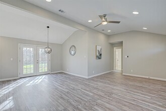 1914 Lynnview Dr in Houston, TX - Building Photo - Building Photo