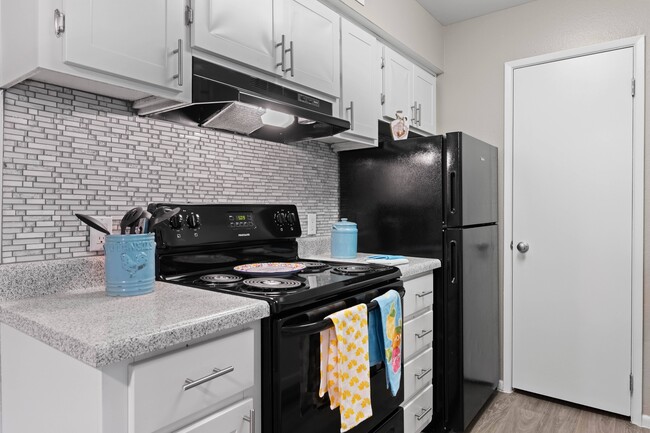 River Oaks in Tucson, AZ - Building Photo - Building Photo