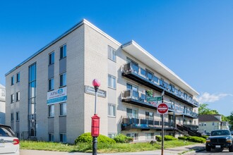 760 Cummins Hwy in Mattapan, MA - Building Photo - Interior Photo