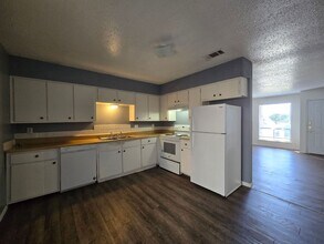 1305 Indian Trail in Harker Heights, TX - Building Photo - Building Photo