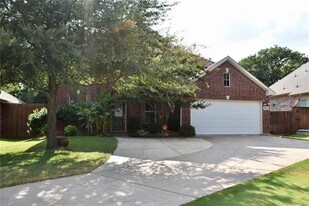 3821 Sandlin St in Grapevine, TX - Building Photo