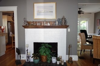 162 Jersey St in Marblehead, MA - Building Photo - Building Photo