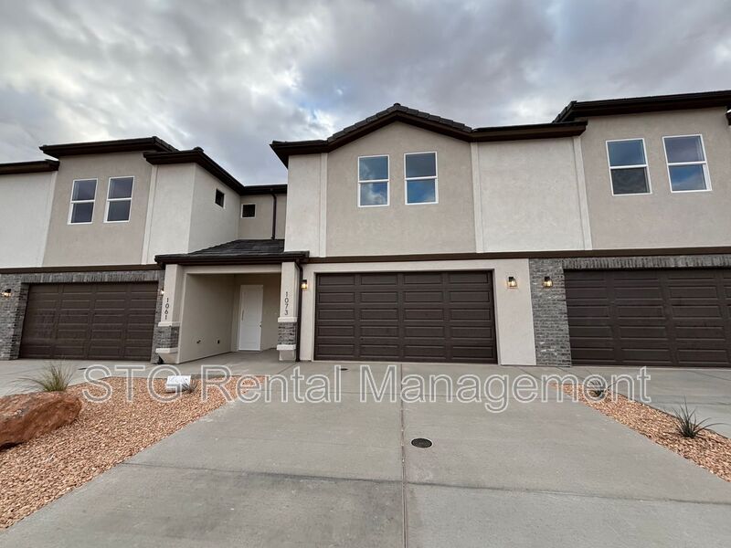 1073 S 4380 W in Hurricane, UT - Building Photo