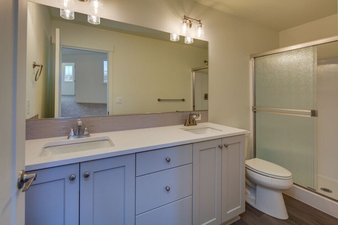 2549 NE Purcell Blvd in Bend, OR - Building Photo