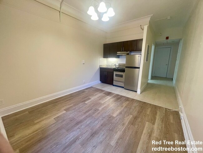 62 Boylston St in Boston, MA - Building Photo - Building Photo