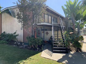 13834 Christine Dr in Whittier, CA - Building Photo