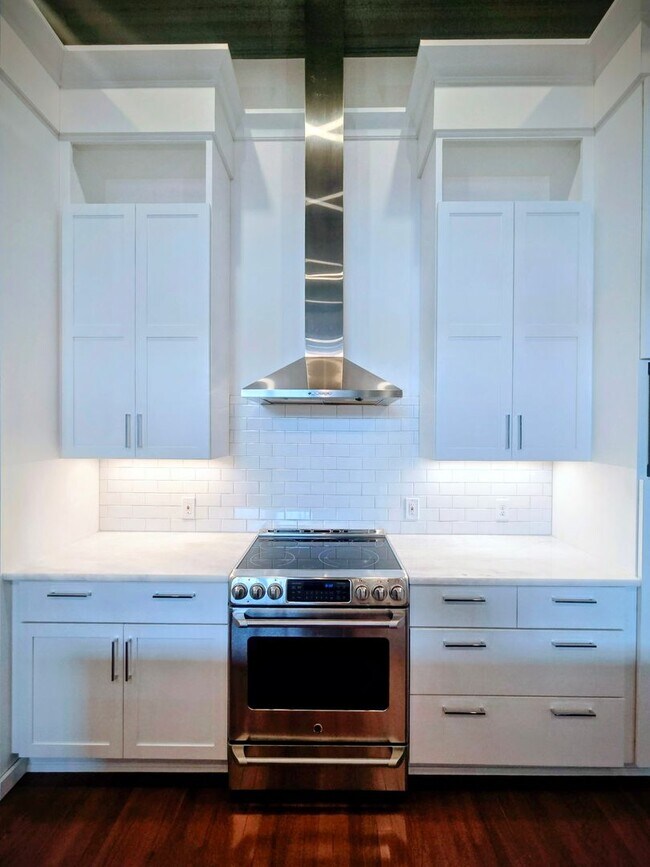 1815 Main St in Bethlehem, PA - Building Photo - Building Photo