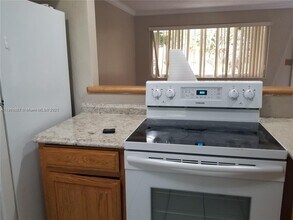 4987 SW 93rd Ave in Cooper City, FL - Building Photo - Building Photo