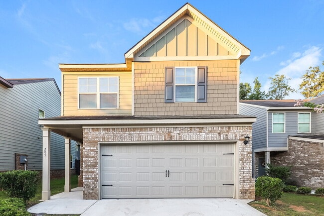 property at 285 Magnaview Dr