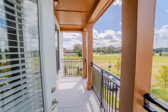 The Flats at Avalon Park Wesley Chapel in Wesley Chapel, FL - Building Photo - Building Photo