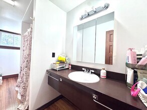 22 Greenough St, Unit 3 in Brookline, MA - Building Photo - Building Photo