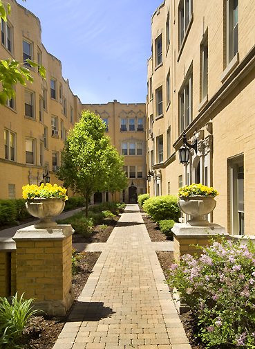 4310-4316 N Keystone Ave in Chicago, IL - Building Photo