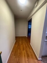 8 Russell Ave in Gaithersburg, MD - Building Photo - Building Photo